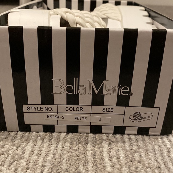 White sandals - Picture 2 of 3